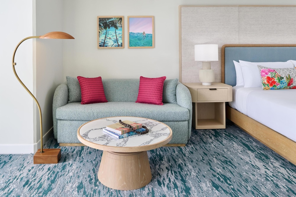 Junior Suite, 1 King Bed with Sofa bed, Ocean View (Signature)