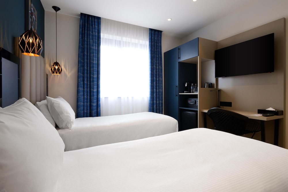 Twin Room, 2 Twin Beds - Photo 2