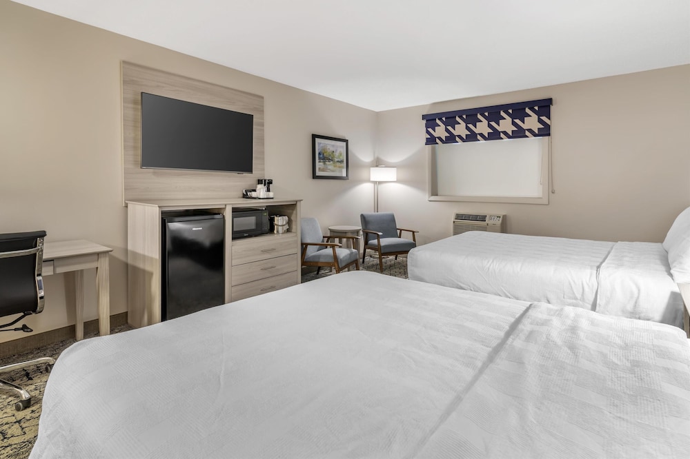 Standard Room, 2 Queen Beds, Accessible, Bathtub photo 1