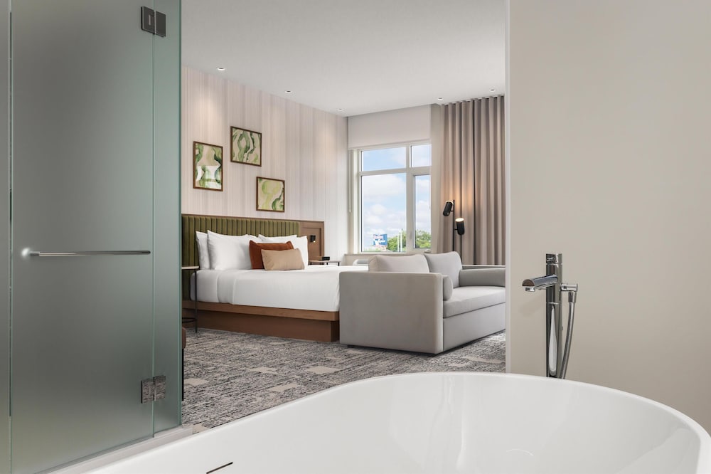 Deluxe Room, 1 King Bed with Sofa bed