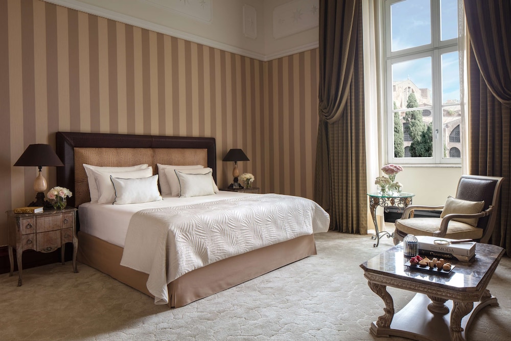 Junior Suite (Extra Bed 3 adults)