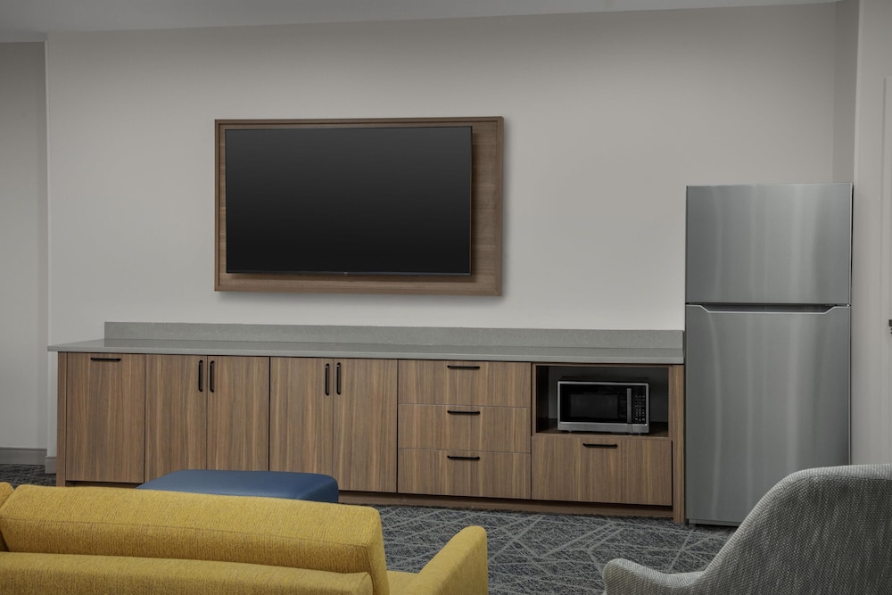 Executive Suite, 1 King Bed photo 3