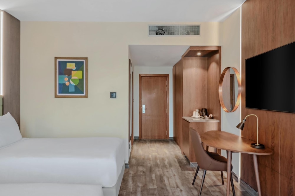 Deluxe Room, 2 Twin Beds - Photo 2