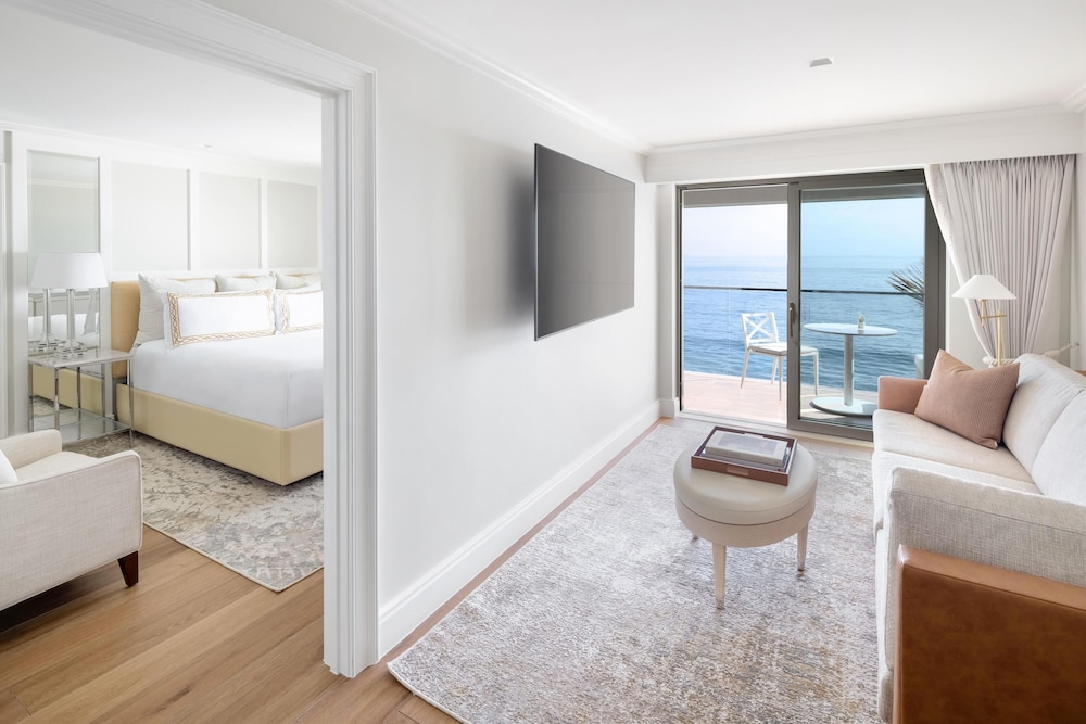 Suite, 1 King Bed, Ocean View