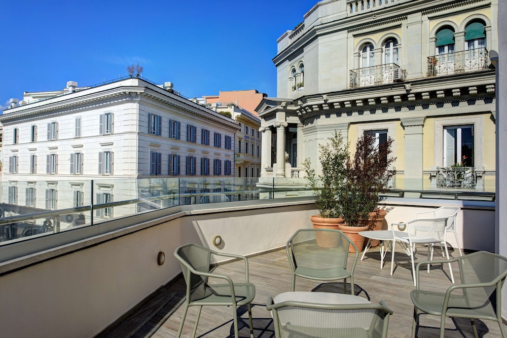Junior Suite, 1 King Bed, Terrace