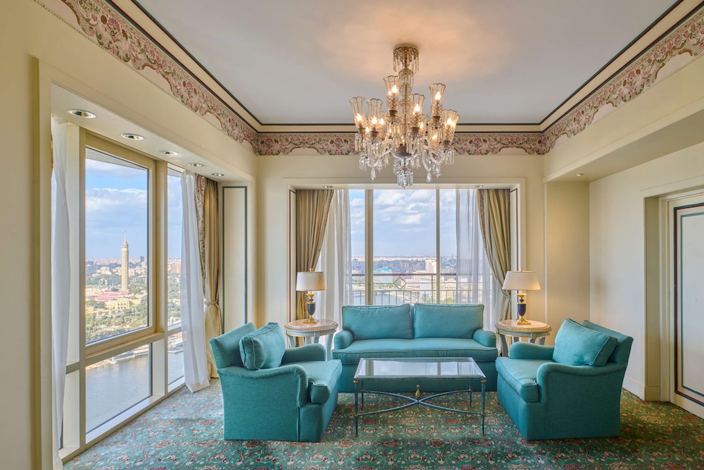 Royal Suite, 1 King Bed (Nile View) thumbnail 6