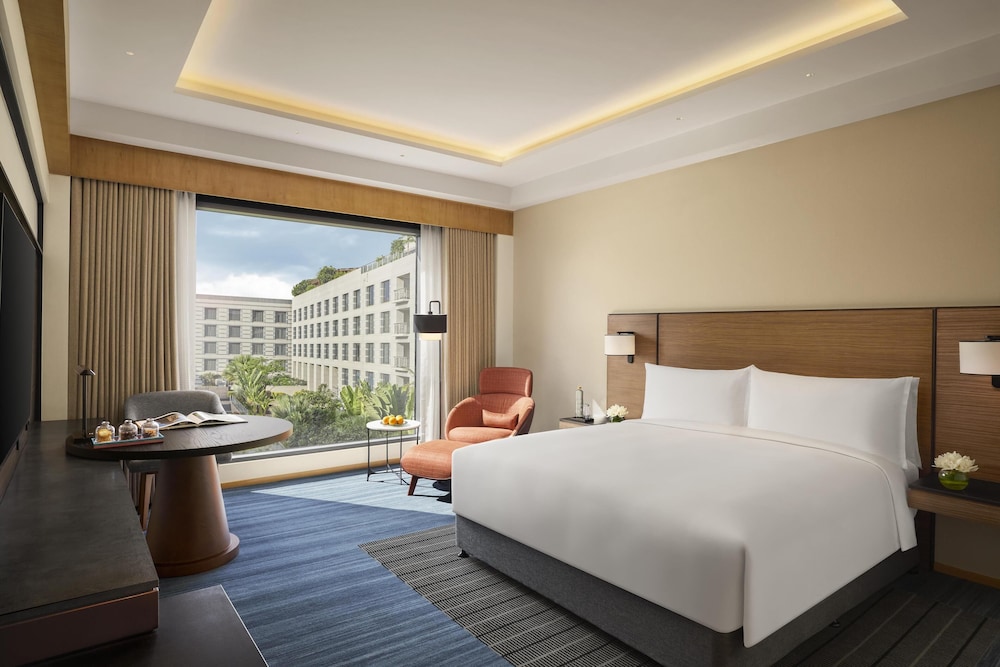 Deluxe Room, 1 King Bed