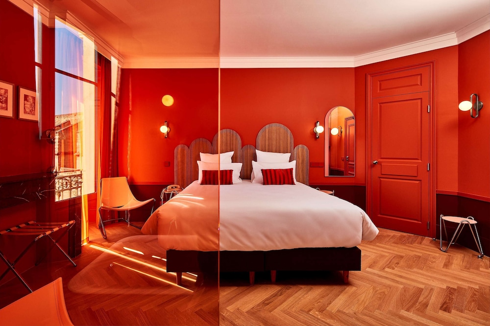 Suite, Multiple Beds, Non Smoking - Photo 3