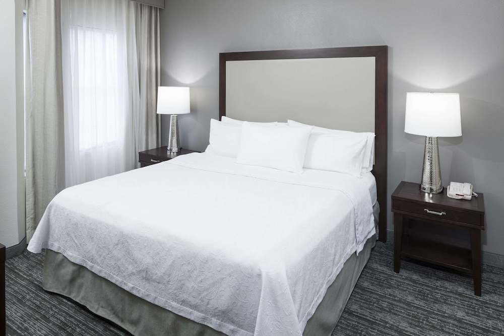 Room, 1 King Bed photo 3