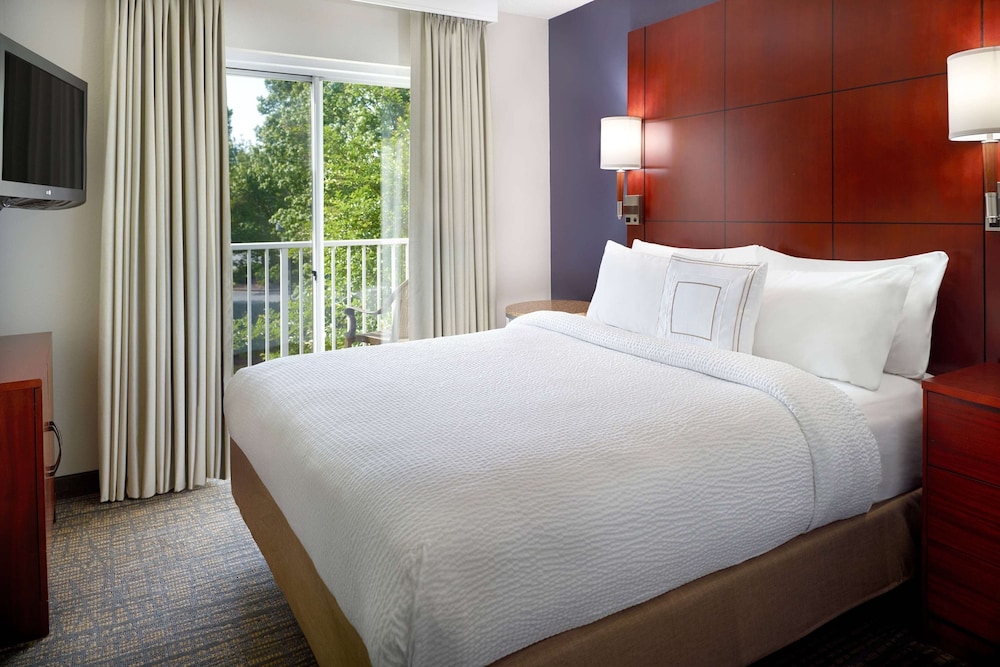 Suite, Multiple Beds, Balcony (Two Bedroom 2 Queens) photo 1