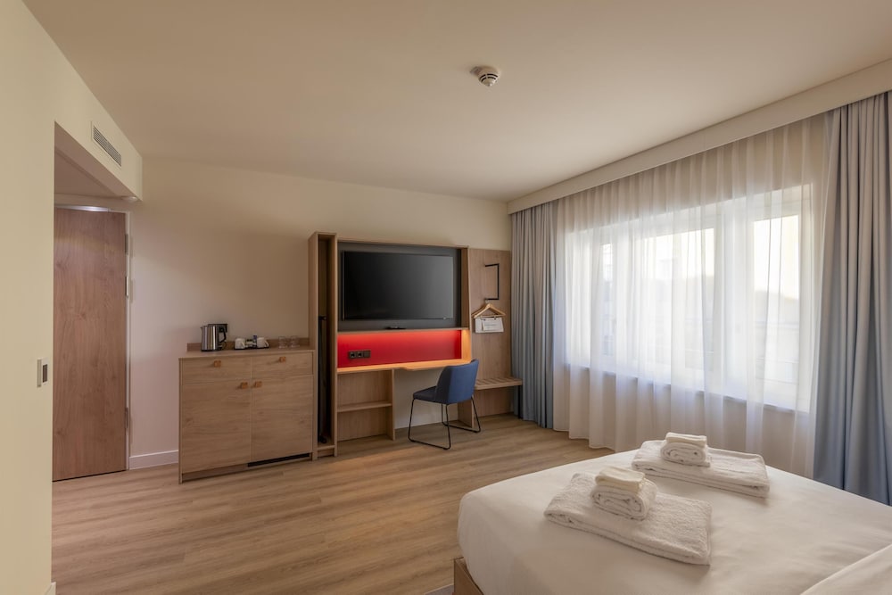 Room, 1 Queen Bed, Accessible