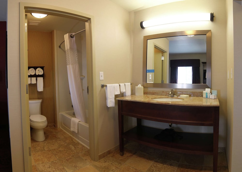 Suite, 1 King Bed, Non Smoking