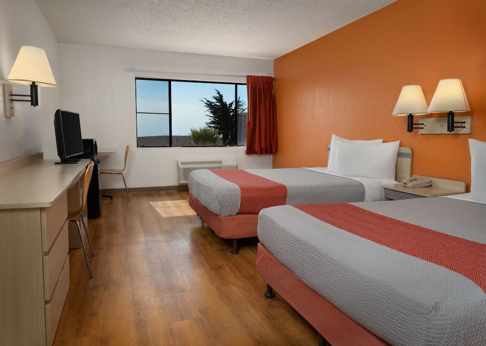 Deluxe Room, 2 Queen Beds, Accessible, Non Smoking photo 3