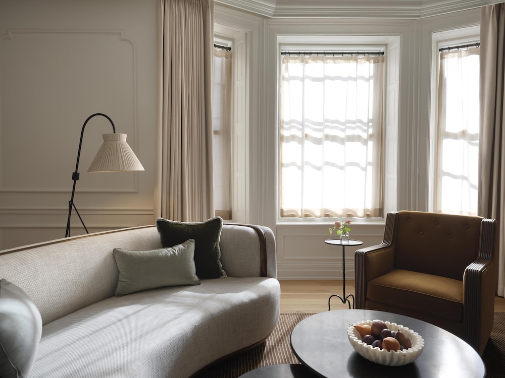 Luxury Suite, 1 Bedroom - Photo 5