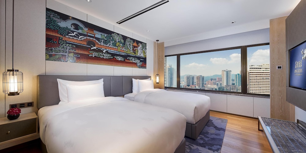 Garden 66 Twin Bed Suite - Photo 1