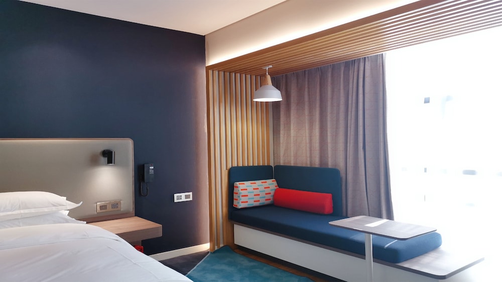 Standard Room, 2 Twin Beds - Photo 2