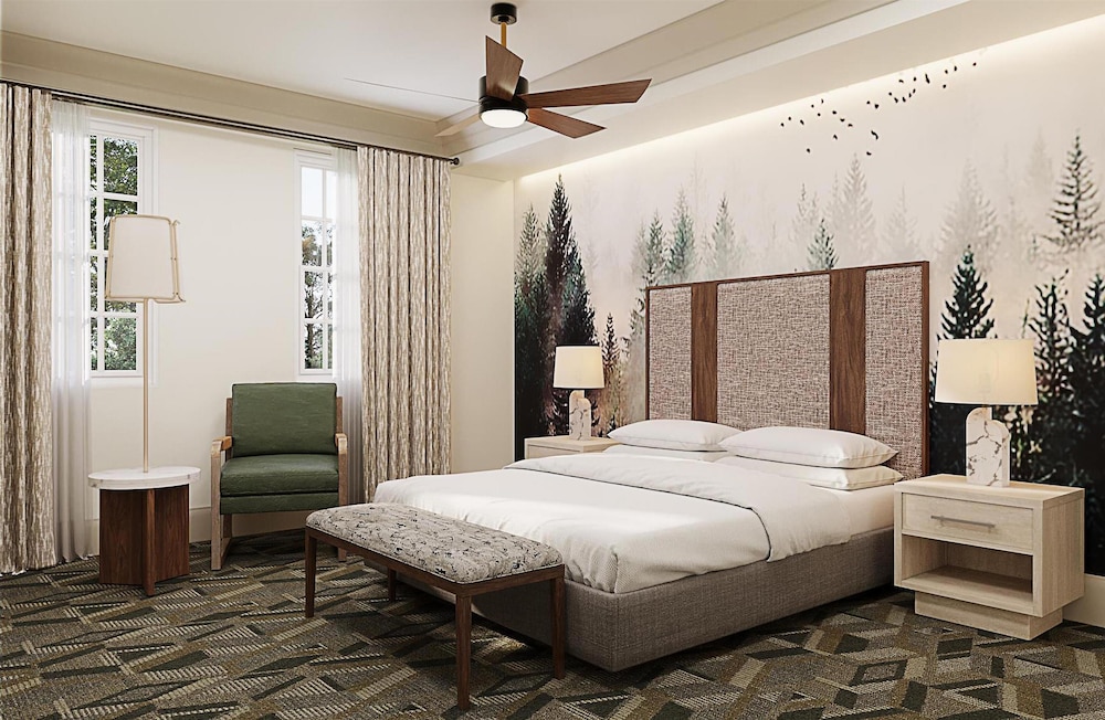 2 Bedroom 1 King 2 Queens Suite W/sofabed