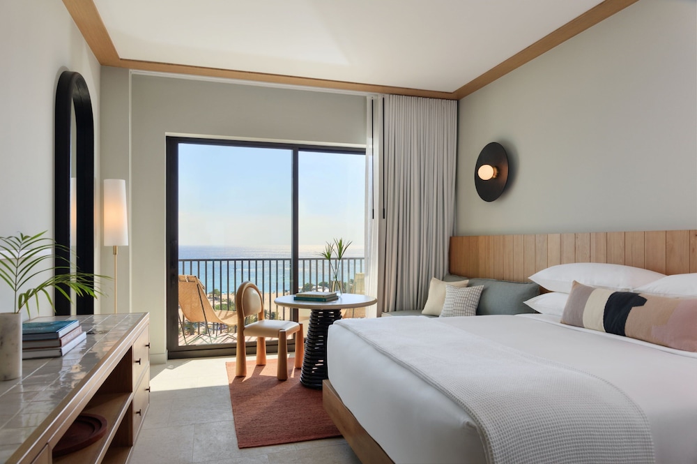 Standard Room, 1 King Bed, Harbor View