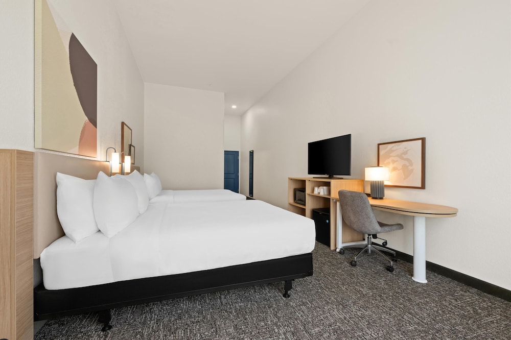 Room, 2 Queen Beds, Accessible, Bathtub (Mobility & Hearing) - Photo 1