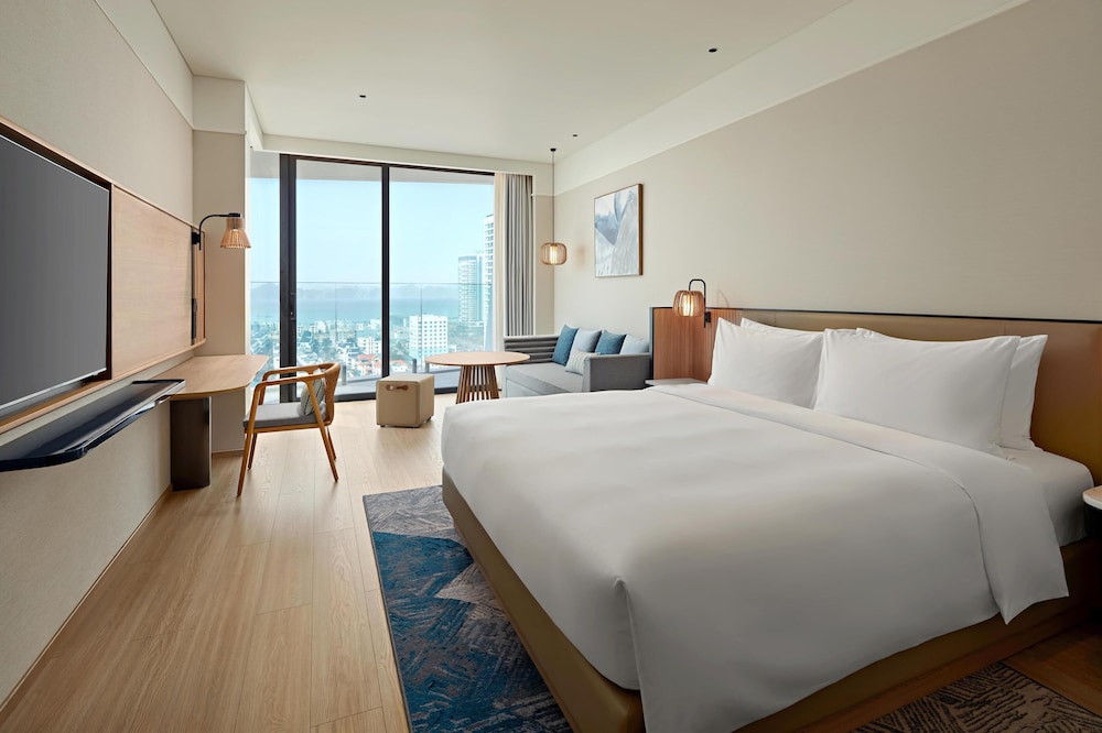 Room, 1 King Bed, Bay View