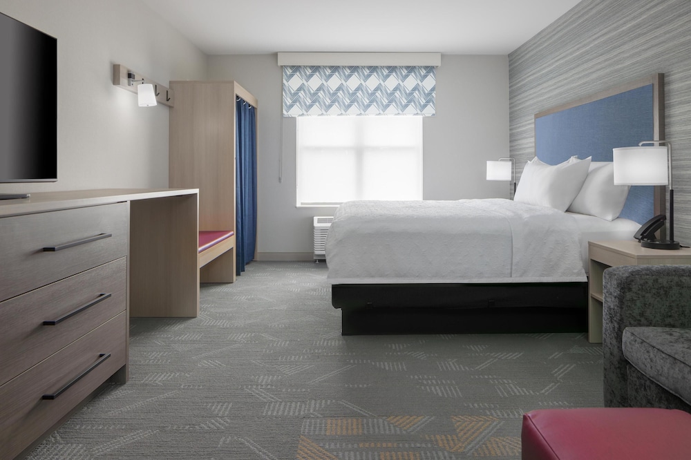 Studio Suite, 1 King Bed with Sofa bed