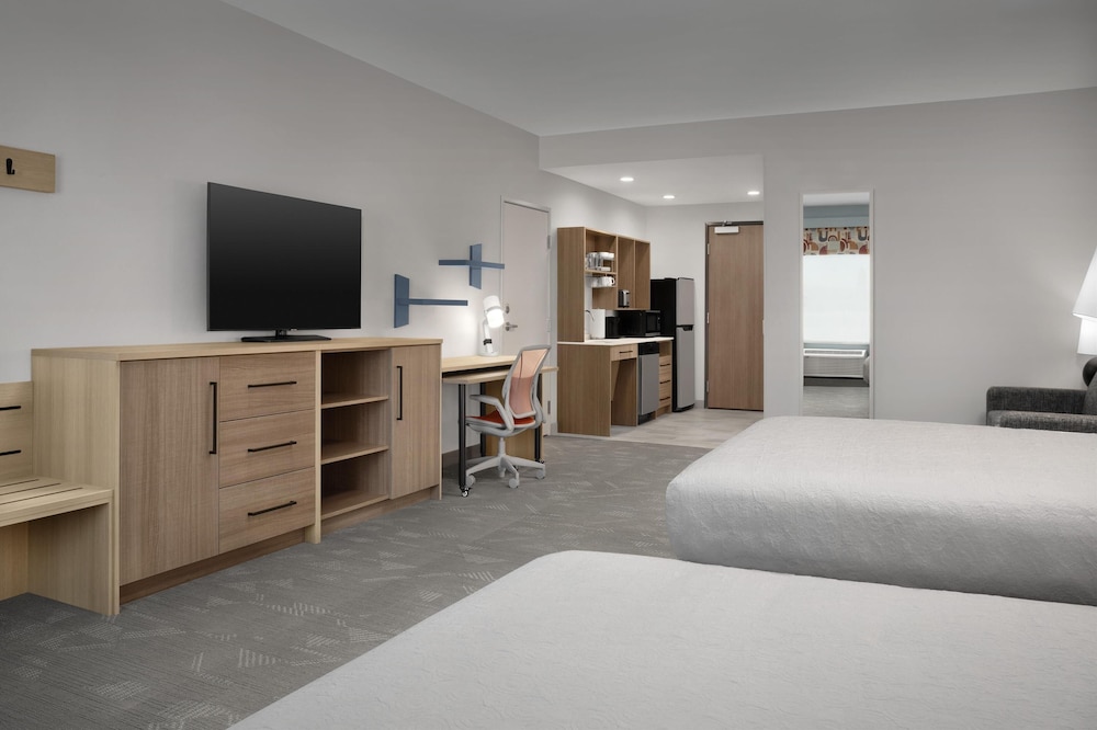 Studio, 2 Queen Beds, Accessible (Hearing)