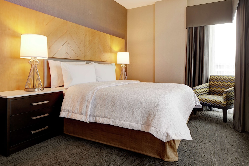 Room, 1 King Bed, Accessible, Balcony