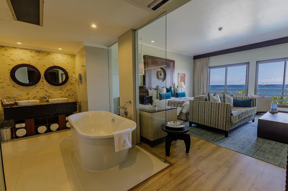Executive Suite photo 2