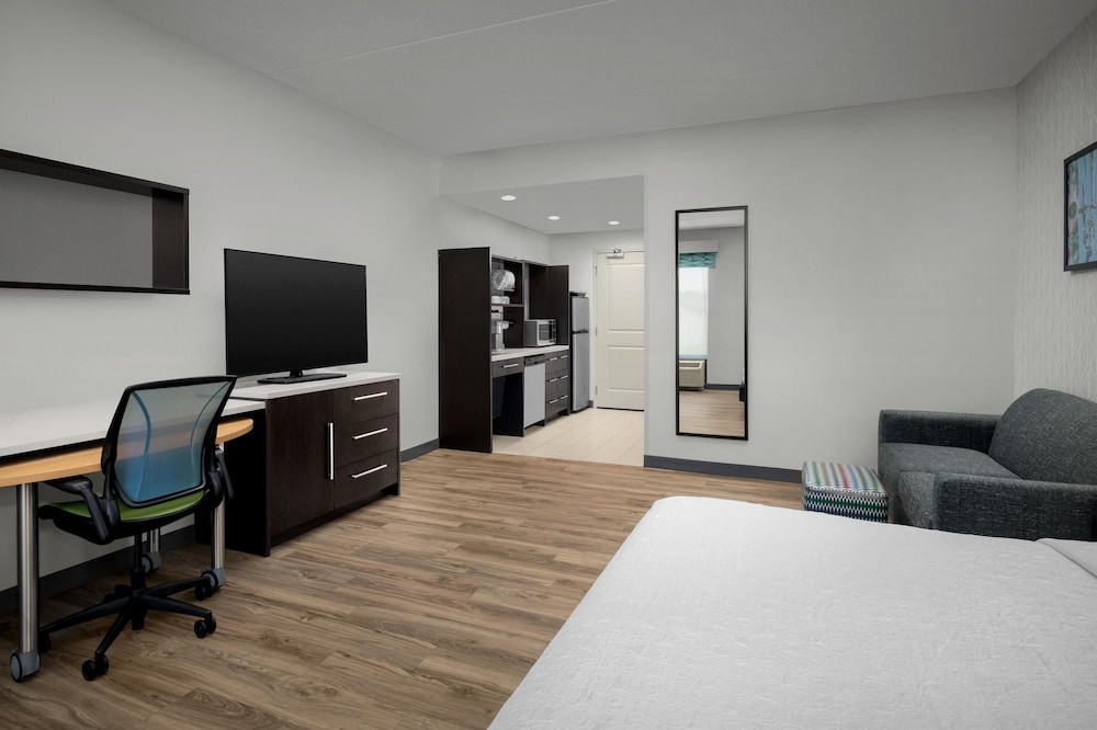 Room, 2 Queen Beds, Accessible (Hearing)