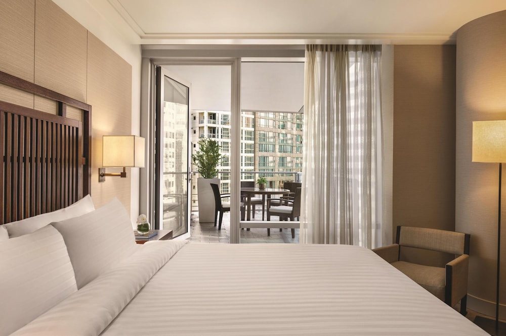 Deluxe Suite, 1 Bedroom, Balcony