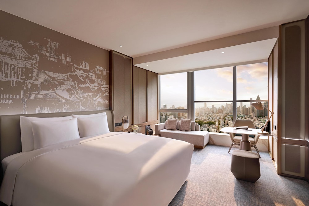 Room, 1 King Bed (Grand Deluxe King Room)