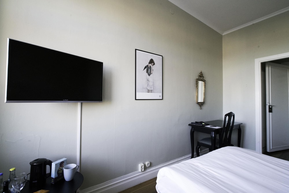 Standard Room, 1 Twin Bed, Non Smoking - Photo 2