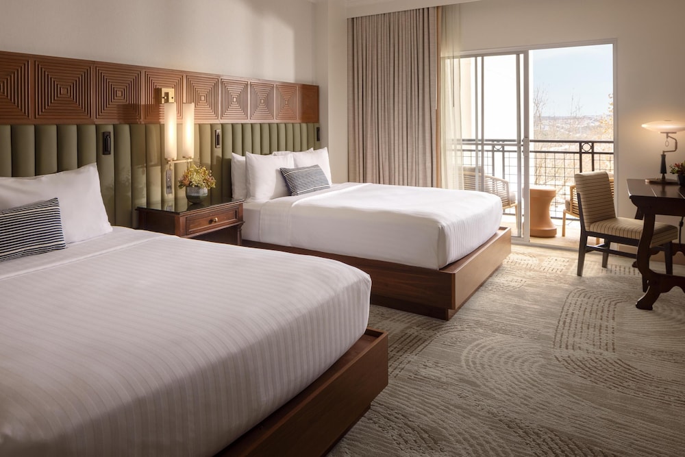 Deluxe Room, 2 Queen Beds