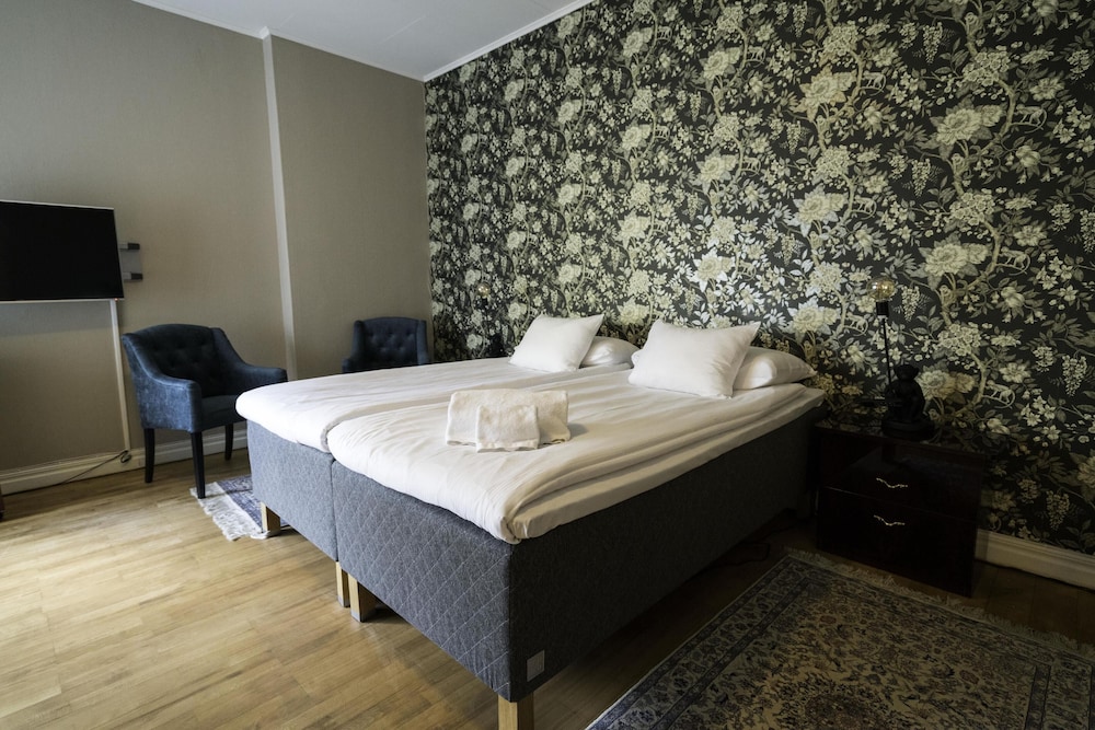 Family Room, 2 Twin Beds, Non Smoking (with Sofabed)