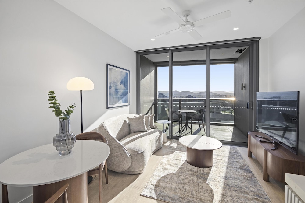 1 Bedroom Suite