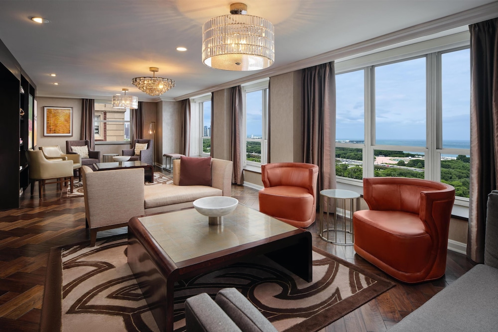 Presidential Suite, Multiple Beds