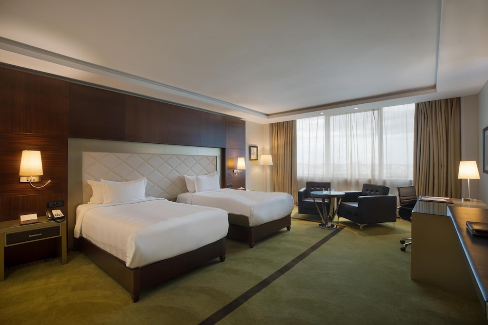 Family Room, 1 King Bed, Connecting Rooms