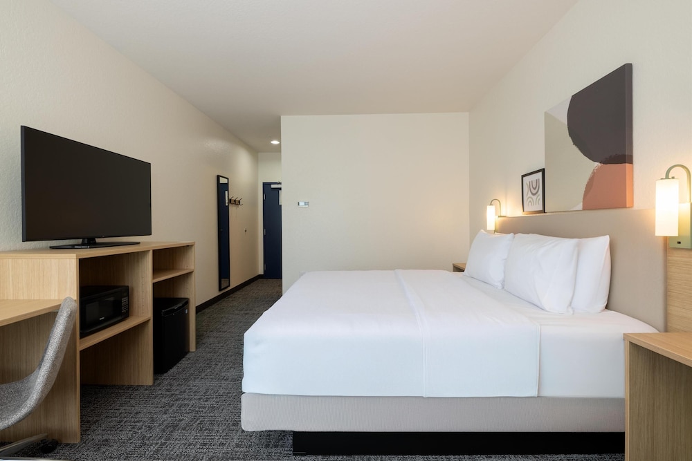 Room, 1 King Bed - Photo 1