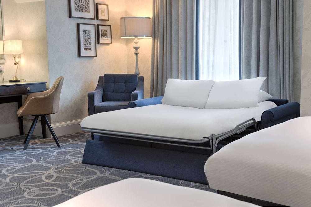 Junior Suite, 1 King Bed - Photo 2