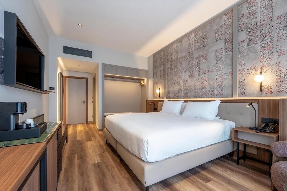 Deluxe Room, 2 Twin Beds, Balcony
