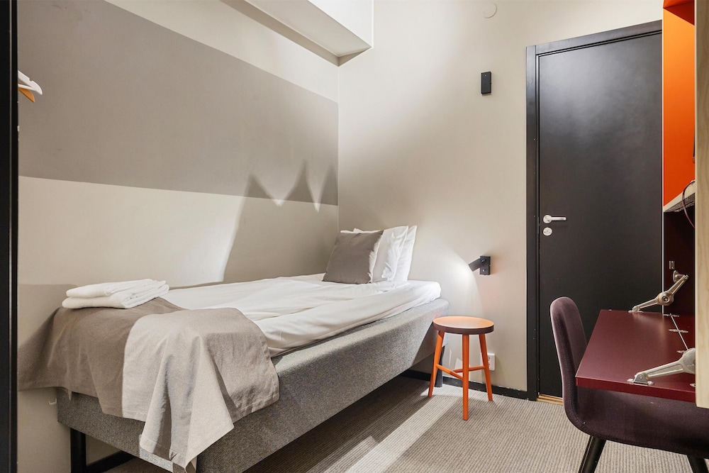 Economy Room, 1 Twin Bed, Non Smoking photo 1