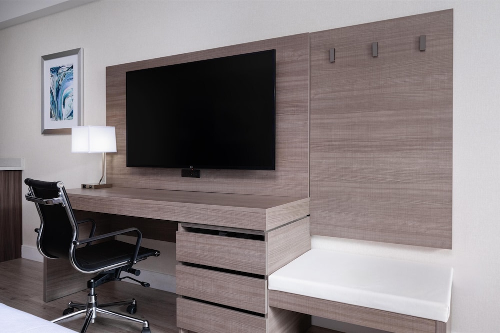Standard Room, 2 Queen Beds, Non Smoking, Refrigerator & Microwave (Pet Friendly;with Sofabed) - Photo 4