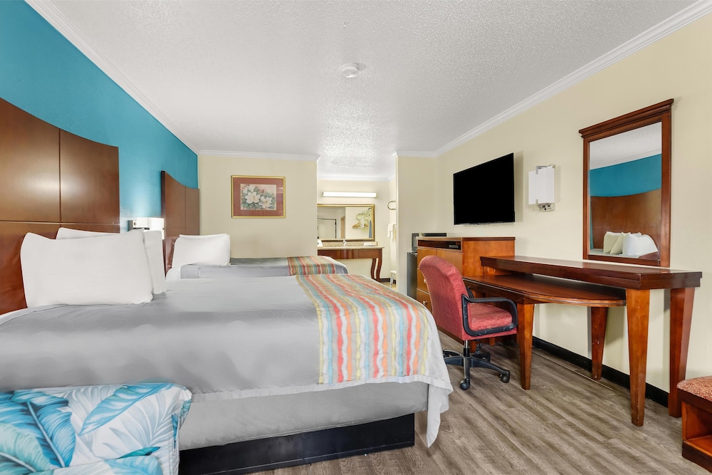 Room, 2 Double Beds, Smoking - Photo 2