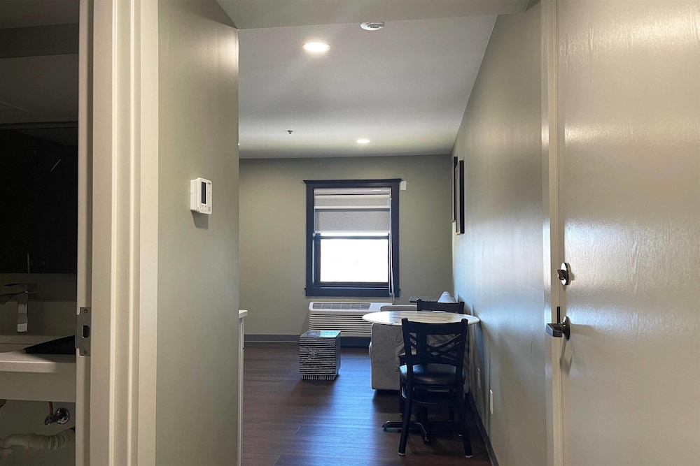 Suite, 1 Bedroom, Non Smoking - Photo 6