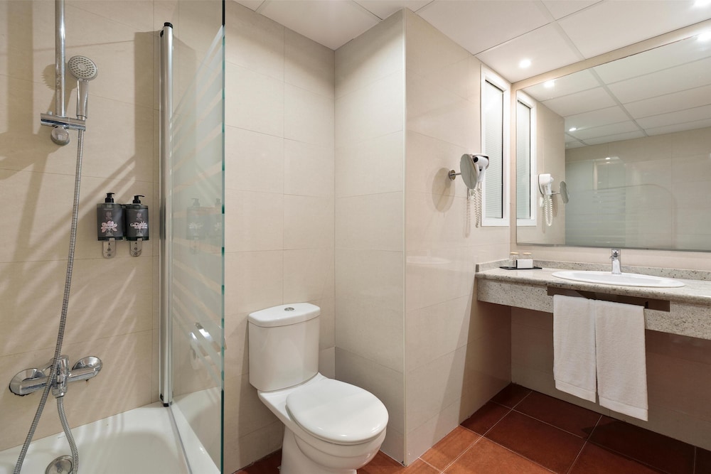 Standard Room (1 adult) - Photo 6
