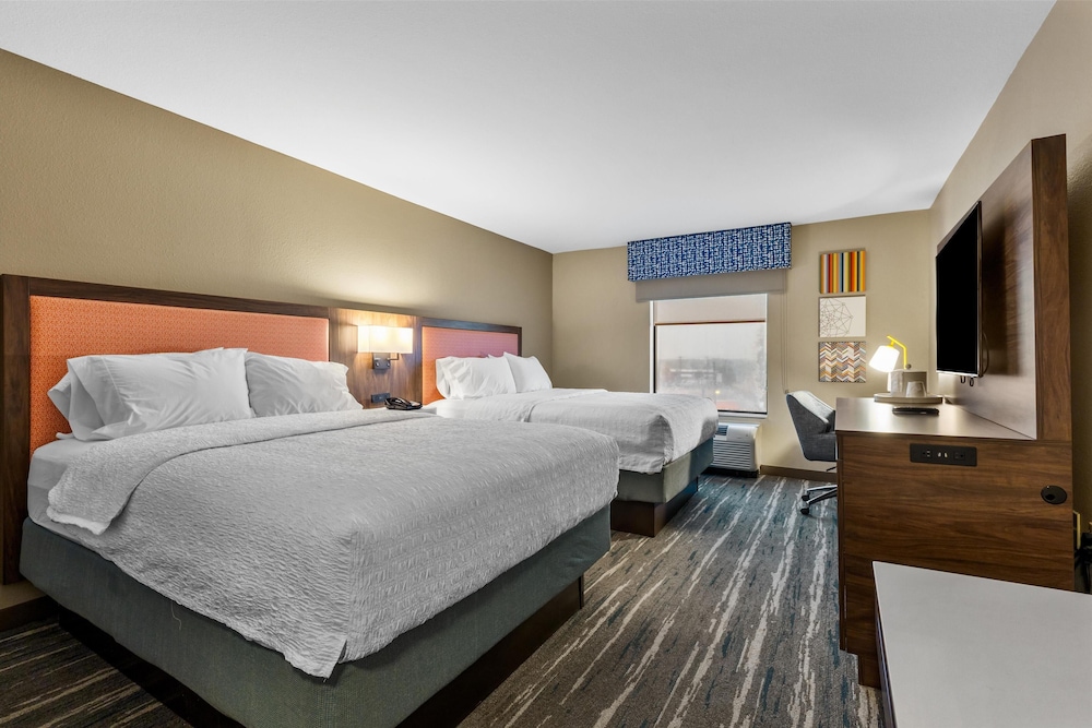 Room, 2 Queen Beds, Accessible photo 3