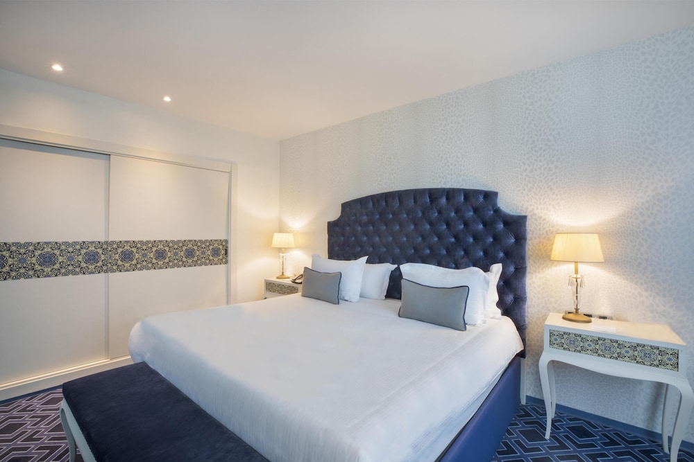 Deluxe Suite, 1 King Bed, Bay View