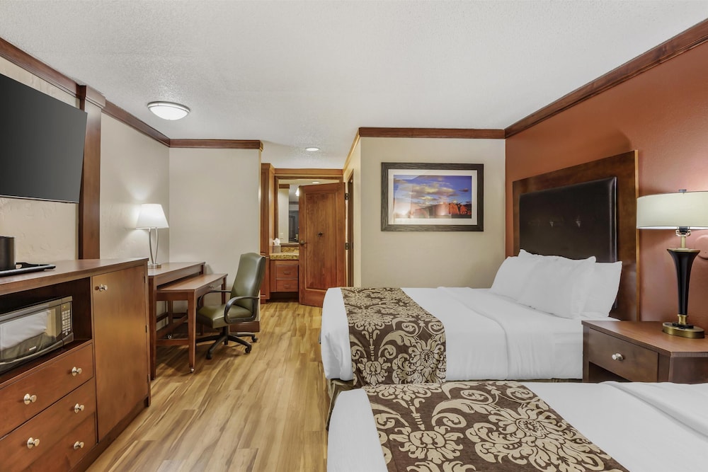 Standard Room, 2 Queen Beds, Accessible, Bathtub photo 2
