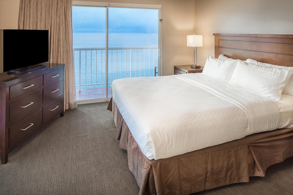 1 Bedroom Panoramic Ocean Vw King Suite Balcony - Photo 2