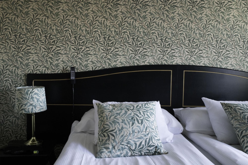 Standard Room, 2 Twin Beds, Non Smoking - Photo 2
